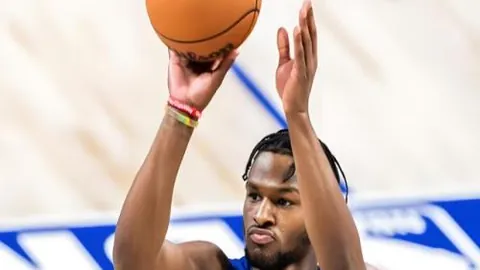 新疆战火燃起辽粤巅峰对决！广东队遭遇重重考验，辽鲁碰撞成关键之战